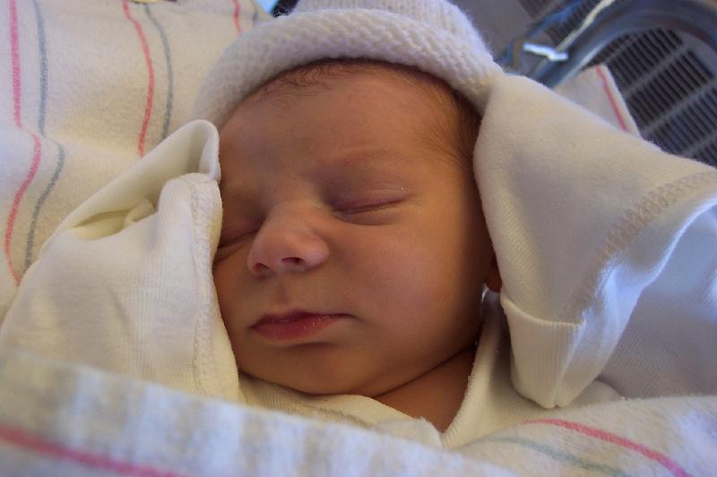 Kalin12-31Afternoon 007.jpg - more nap time